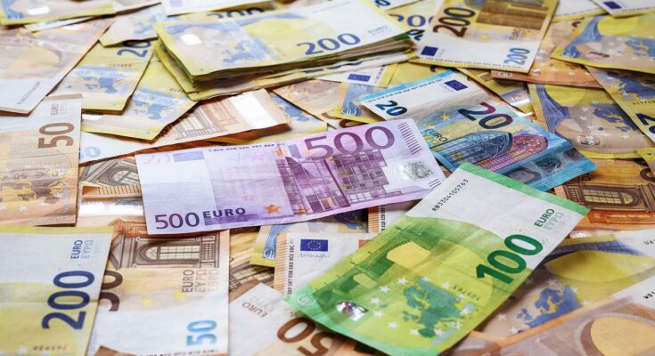 banknotes, currency, finance, euro, investment, inflation, loan, corruption, bribes, money, wealth, cash, business, savings, euro, money, money, money, money, money